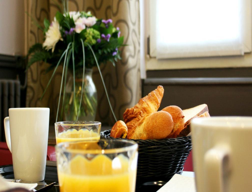 Hotel Amarys Simart Париж Екстер'єр фото